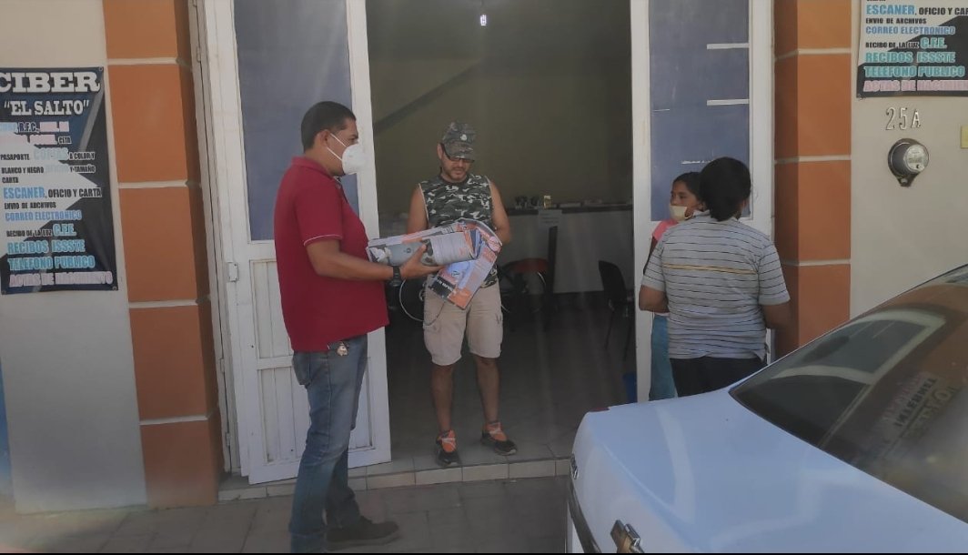 dRobles_MX's tweet photo. Seguimos recorriendo las calles de nuestro #Distrito20 para hacerte entrega de mi  #SegundoInforme de resultados como Diputado Local. #DanielRobles #Distrito20
@MovCiudadanoJal https://t.co/kEDHxiDAPH