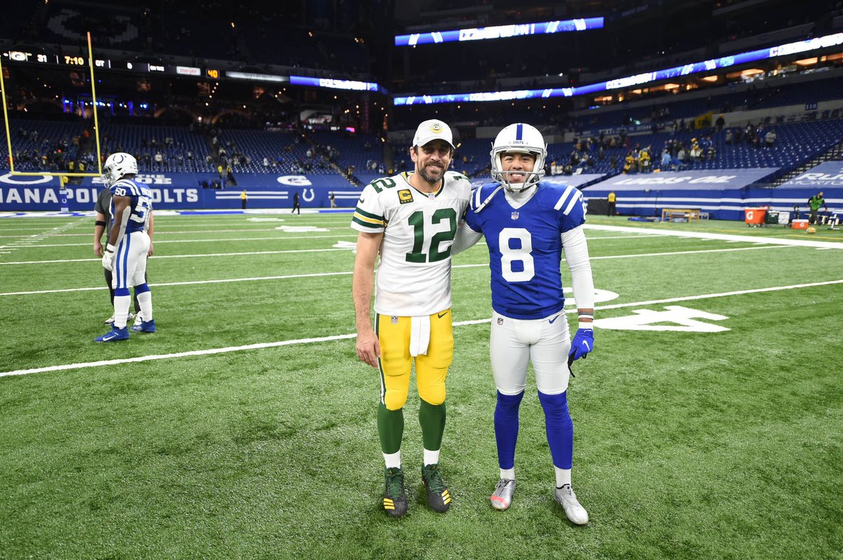 Rigojio88's tweet photo. Chico and Hamilton City boys. @ButteFootball BC pride. IYKYK @AaronRodgers12 https://t.co/KRsJwpYzh7