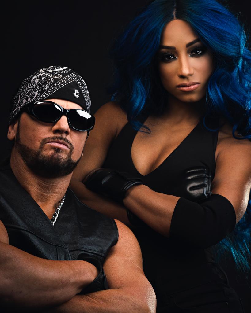WWE's tweet image. Brothers (and Sisters) of Destruction. #Undertaker30 #ThankYouTaker @undertaker 

📸 @dropkickjoshph