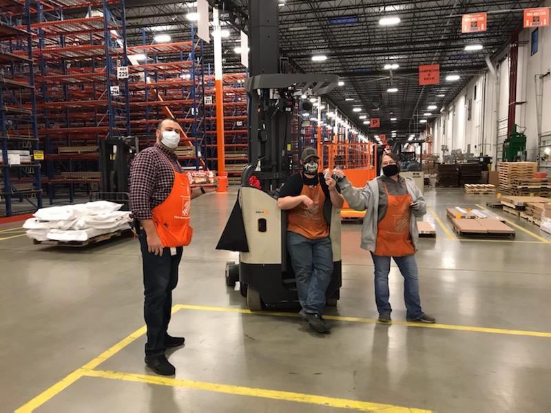 thd_jill's tweet photo. Special thank you to our "TREE"mendous Key 1 IB team @TroyDFC6707 @SMeyerTHD @aaron6707 @JohnKossick #haveyourselfamerrylittlepeakmas https://t.co/erlgXlTWTl