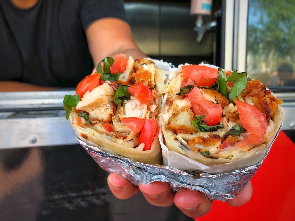 First rule of #BlackFriday, never shop on an empty stomach.🌯🌯🌯🌯🌯🌯🌯🌯🌯🌯🌯🌯🌯🌯🌯

#foodtruck #wraps #weekend #weekendvibes #pigout #cheatday #Friday #flordia #tampa #vibes #shopping
