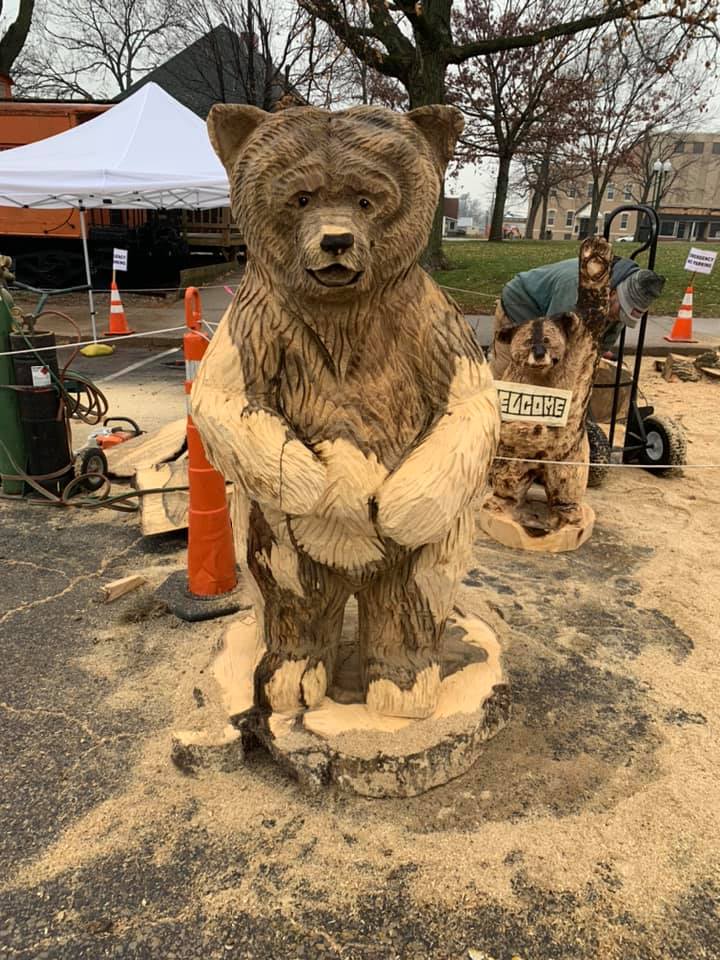 Trees_Forever's tweet photo. Have you bid on a piece of derecho chainsaw art benefitting Trees Forever? The auction is now live! Thank you to the students at Iowa BIG Splinters Group for putting this amazing fundraiser together. There are still six days left to bid! Visit:
https://t.co/SwXXg4Gr0z https://t.co/yswH1KjlAm