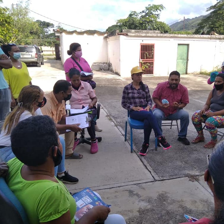 PSUVMoron1's tweet photo. Continua nuestra Jefa Política @yildrekareliav con las estructuras del Municipio, fijando detalles para este #6DVitoriaPopular en apoyó a nuestro candidato por el Circuito 1 @jsamuelcohen  #venvamosjuntos con los #hijosdechavezybolivar https://t.co/cELISiJQkj
