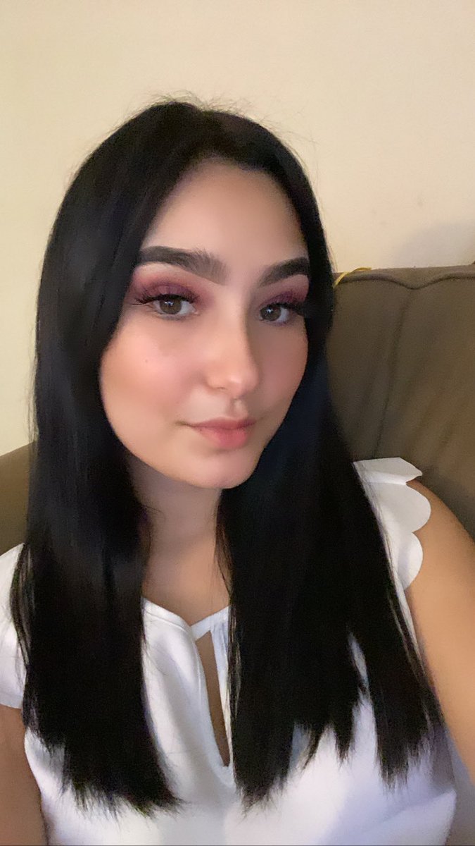 caroliiina_f's tweet image. Double the trouble 😘 #fwit