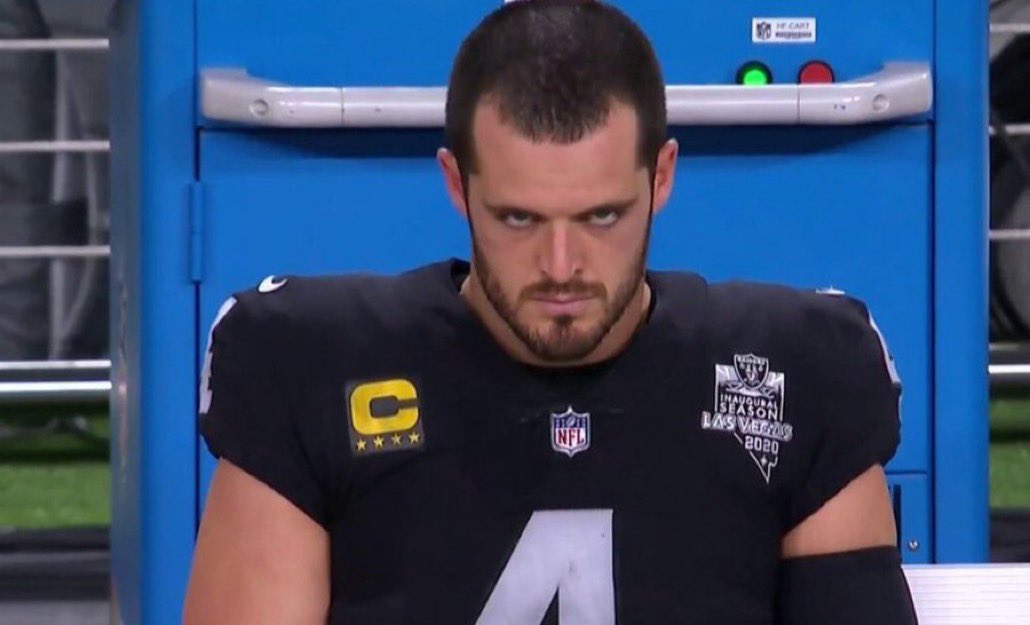 PFF_Raiders's tweet photo. Derek Carr has been playing like a man possessed lately ☠️

His 96.0 passing grade last night was the highest single game passing grade since Lamar Jackson W10 in 2019 🔥

PFF’s highest graded QB since Week 8 📈

#RaiderNation https://t.co/OgQaSWjc5z