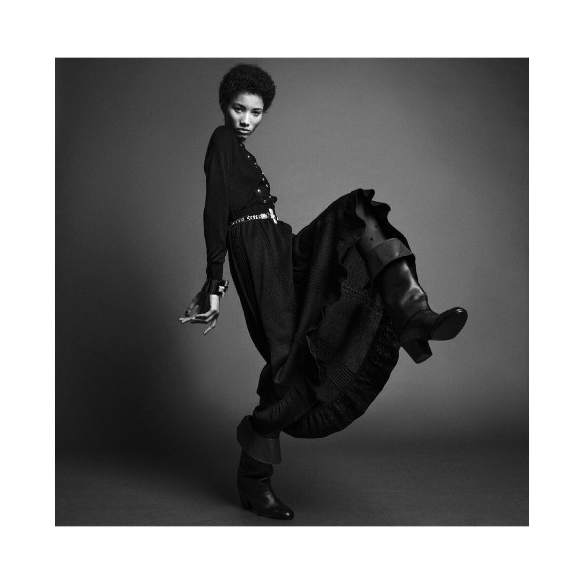 FacesModelingOU's tweet image. This week’s Model of the week is Lineisy Montero! She is a Dominican model best known for her natural Afro hair. This has given other models the cofidence to walk down the runaway natural as well. We love seeing how radiant her confidence is and hope to see more.🤩