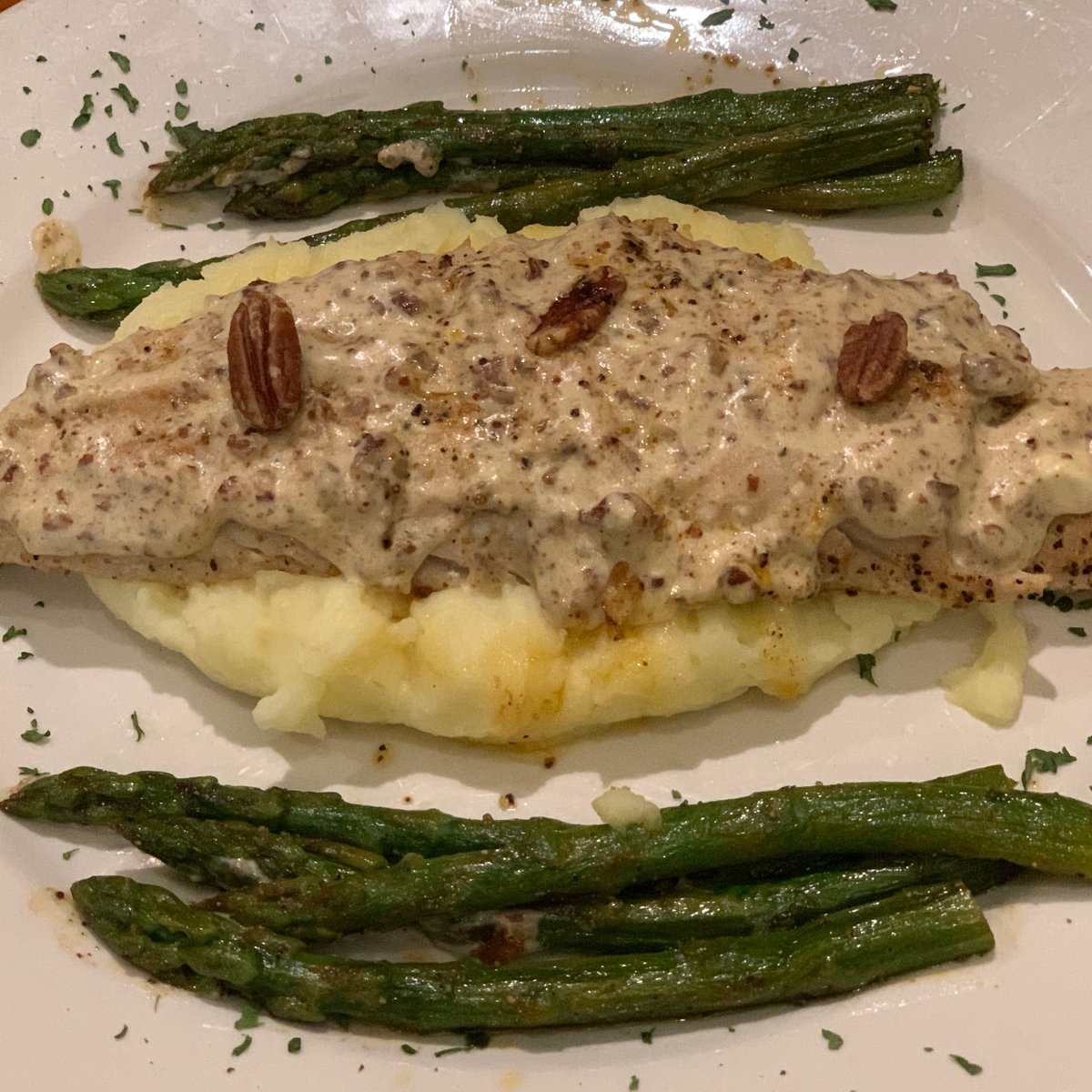 In case you missed it!
Creamy Pecan Walleye $22
Grilled walleye fillet served on a bed of mashed potatoes and topped with a creamy pecan sauce. Includes grilled asparagus and a salad or coleslaw.