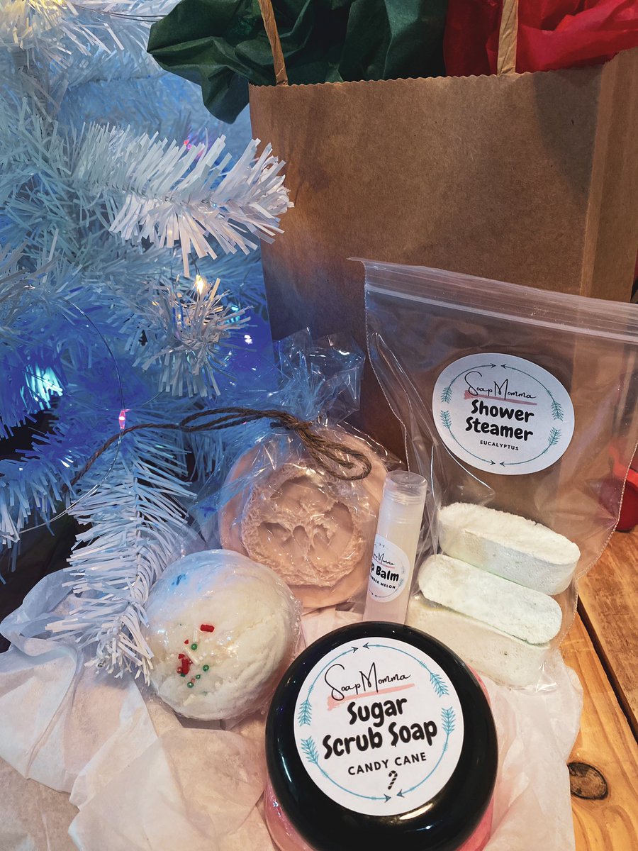 MommaSoap's tweet photo. Don’t have time to run out and grab for those Secret Santa’s or your child’s teacher? Let me do the work for you. 
Gift Grab Bags are available in Small and Large. 

https://t.co/foNh5jI6Vh https://t.co/EeILwDTsNx