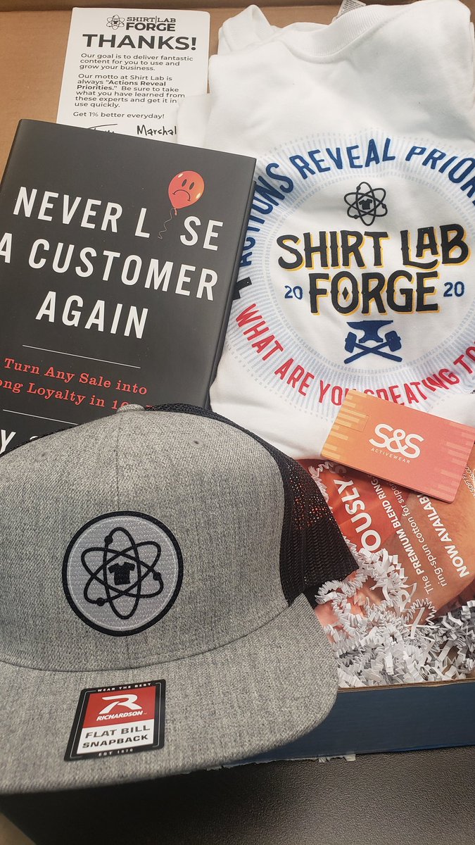 JayBusselle's tweet photo. Post event swag box & sweet presentation!!
โ new book
โ new tshirt
โ NEW HAT
Great work @shirtlabpro @atkinsontshirt @TomRauen247 you get 5 out of 5 ๐ฎ๐ฎ๐ฎ๐ฎ๐ฎ
#shirtlab #shirtlabforge #shirtlabtribe https://t.co/Aa5tkeD61V