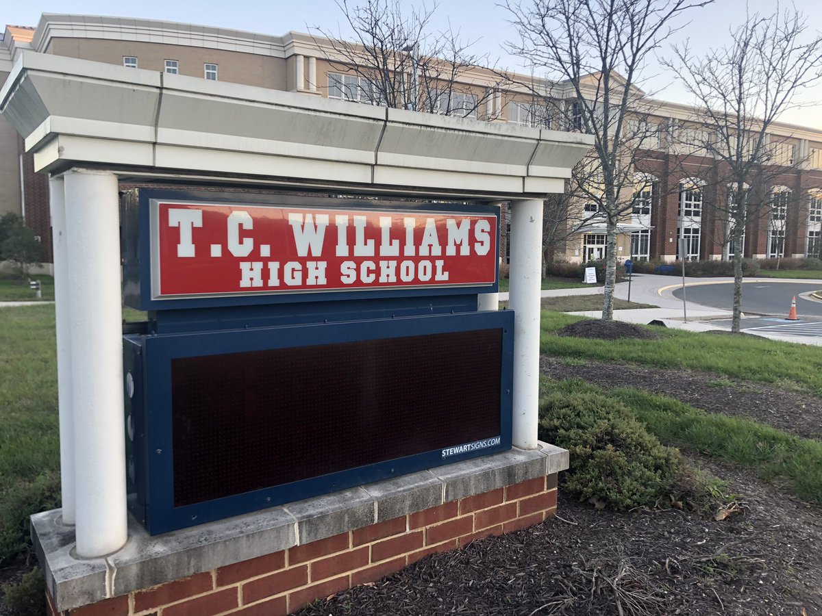 HeatherGrafTV's tweet photo. BREAKING: the school board for Alexandria City Public Schools @ACPSk12 just voted unanimously to change the names of both T.C. Williams High School &amp; Matthew Maury Elementary.

TC Williams was a known segregationist.

Matthew Maury was a Confederate officer. https://t.co/PTWfJhNWwq
