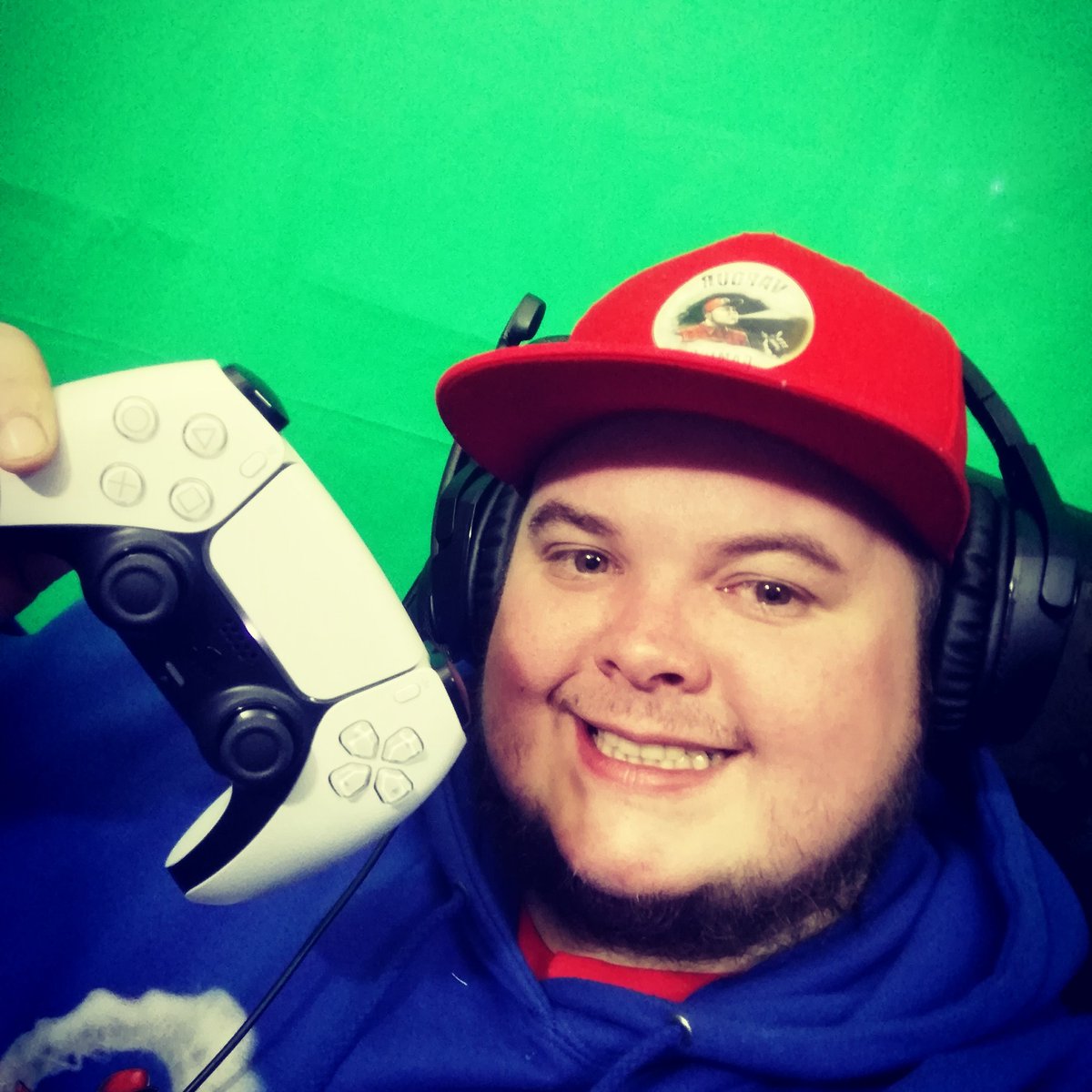 Vapour_0fficial's tweet photo. #NewProfilePic #PlayStation5 #FacebookGaming #joinmeonthecloud https://t.co/wnlpZRb777