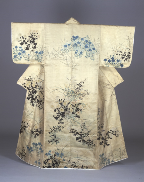 JapanTraCul's tweet photo. Kosode with autumn flower-plants pattern on twill weave fabric, by Ogata Kōrin (1658-1716) https://t.co/Sr8fixT4ey