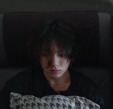 BLUSHINKOO's tweet photo. do not disturb!                     oh no ☹️ https://t.co/qLbPgYnA9c
