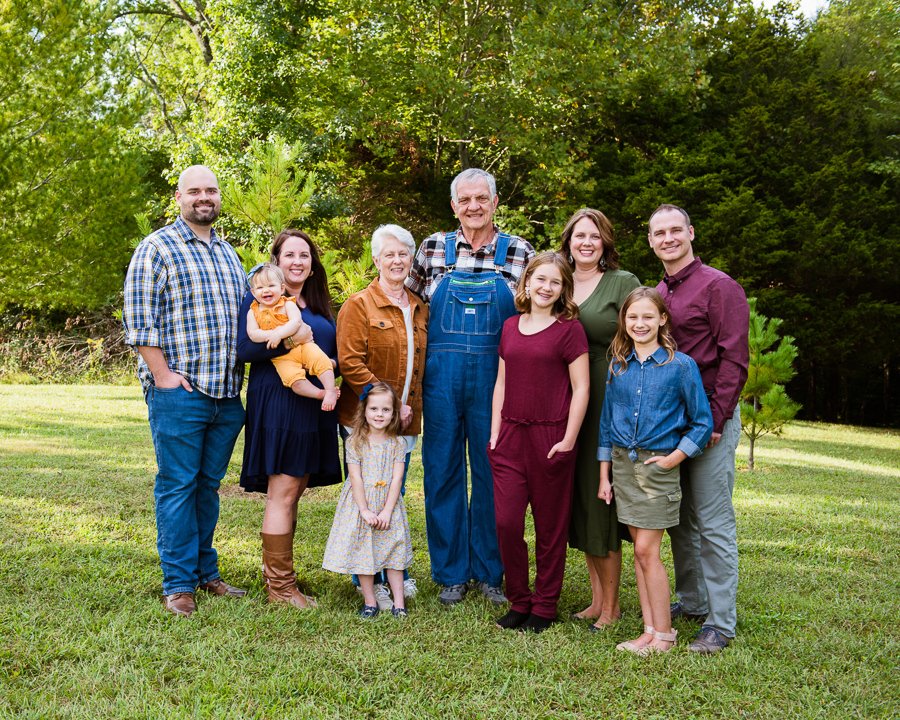 LKPic's tweet photo. This is such a lovely family to photograph!
#familysessions #lauriekeenphotography #fallsessions #fallfamilysession #familysession #kentuckyfall #familypics #pics #pictures #wallportraits #familyphotographer #familyportraits #westernkentuckyphotographer https://t.co/hvSQqzKkI3