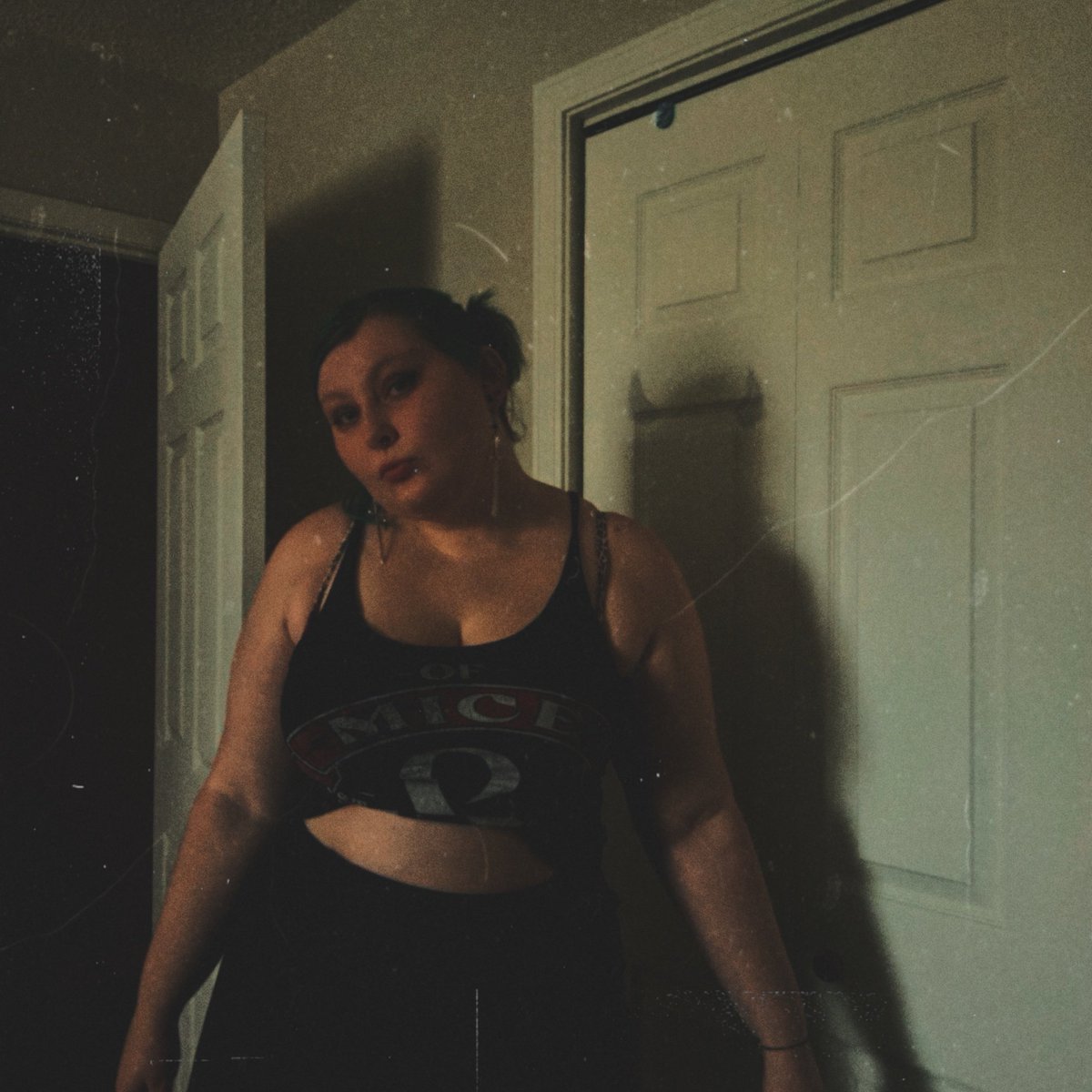 plantladyashley's tweet photo. If you let me inside, I won't hold back this time. 
_
#altgirl #BeInTheAddamsFamily #BreakTheCode https://t.co/ytsV9W35FQ
