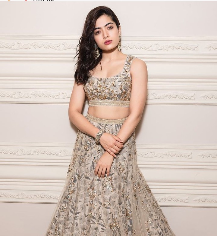 ನನ್ನ ದೇವತೆ ರಶ್ಮಿಕಾ  @iamRashmikaನೀವು ಸ್ವರ್ಗದಿಂದ ಬಂದ ದೇವತೆನಿಮ್ಮನ್ನು ಸೃಷ್ಟಿಸಲು ದೇವರು ವಿಶೇಷ ಆಸಕ್ತಿ ವಹಿಸಿದ್ದಾನೆವಿಶ್ವದ ಅತ್ಯಂತ ಸುಂದರವಾದ ದೇವತೆನೀನು ನನ್ನ ಸಂತೋಷನನ್ನ ಜೀವನಕ್ಕಿಂತ ಹೆಚ್ಚುಸಾಕಷ್ಟು ಪ್ರೀತಿನಿಮ್ಮ ಪ್ರಾಮಾಣಿಕ ಅಭಿಮಾನಿ  #RashmikaMandanna  #NationalCrushRashmika  #NationalCrushofIndia