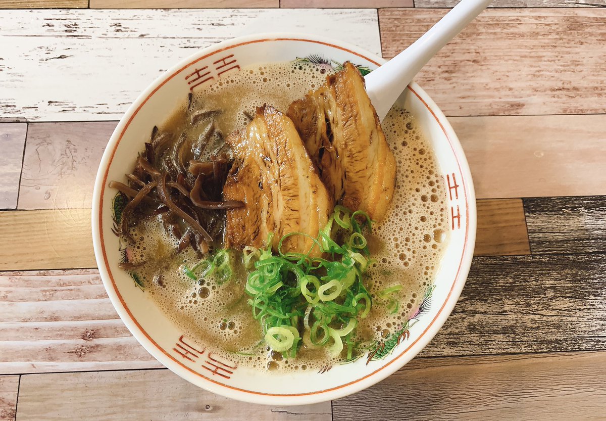 kohshi74's tweet photo. 昨日ラーメン3杯食べた
らぁ麺はんにゃ→麺屋咲→莢 https://t.co/WuQbmjqf5Q