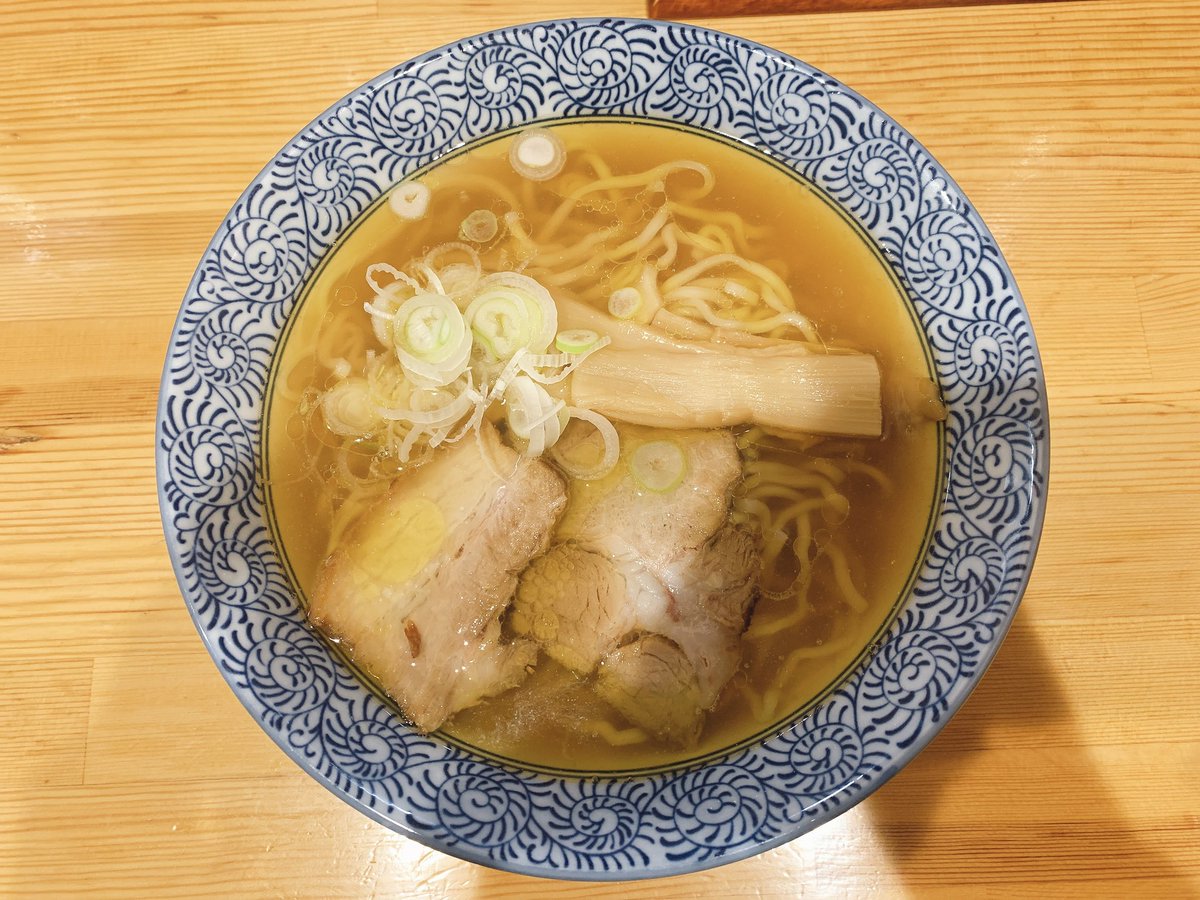 kohshi74's tweet photo. 昨日ラーメン3杯食べた
らぁ麺はんにゃ→麺屋咲→莢 https://t.co/WuQbmjqf5Q