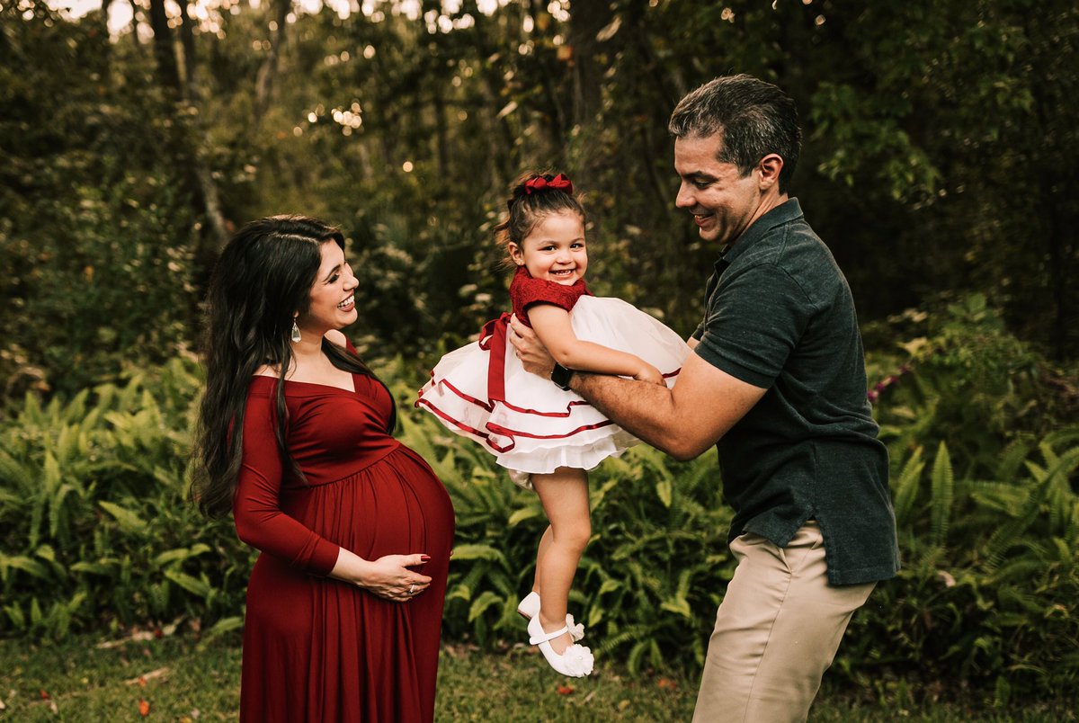 AlexV_TV's tweet photo. It’s our last night as a family of THREE! 👨‍👩‍👧❤️ A huge thank you to the amazing Michelle C Photo for capturing this beautiful time in our lives. We will treasure these photos forever! https://t.co/XTONKGAbQs