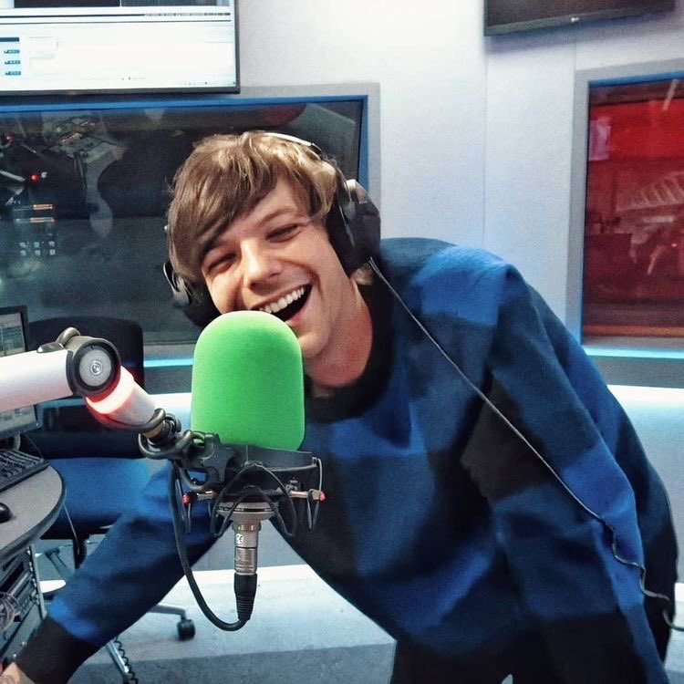 Louis Tomlinson as monsters; a thread