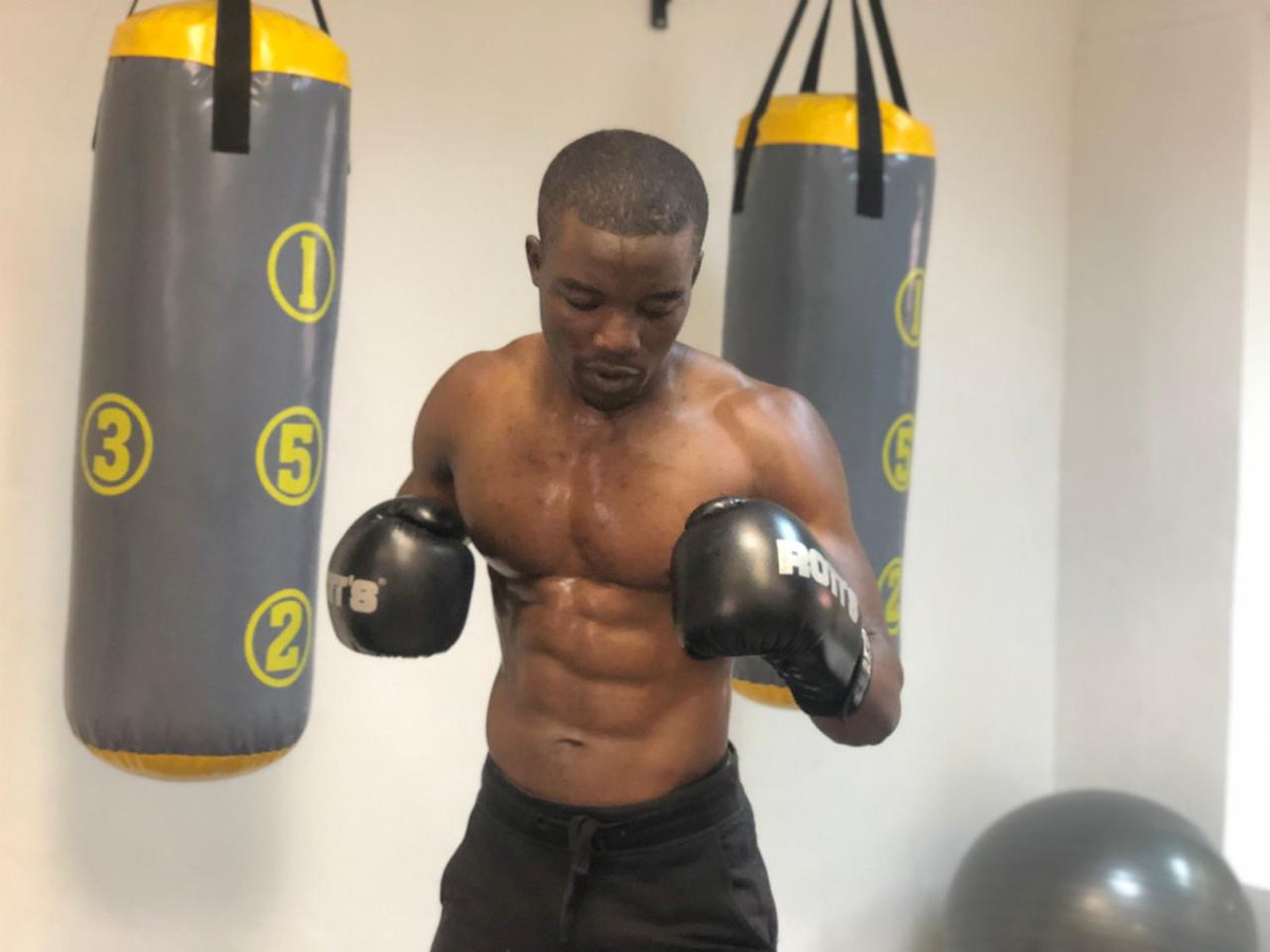 Fit24Coach's tweet photo. Its simple:
You wake up and conquer your dreams or you continue sleeping on your dreams.
#choice - Channel yourself to the positive you that you want to be tomorrow. 

For Personal Training sessions: 0760139936
Let me help you reach your desired body goal!!!
#TuesdayMotivation https://t.co/3xByop1Fa0