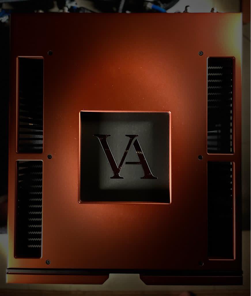 Absolute_Hi_End's tweet image. Vitus Audio SIA-030 Class A Interested Amplifier in stunning Orange finish #vitusaudiosia030 #classaamplifier #highendaudio