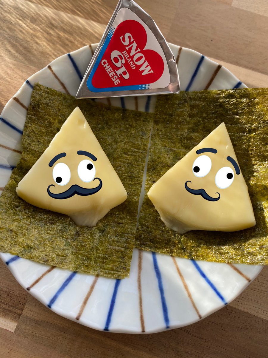 d77_ed's tweet photo. どーしても月曜日と思ってしまう
今朝この頃の火曜☀️

朝からレンジで10秒( ˶‾  ꒳ ‾˵)
とろッピ～クッション夢みつつ
毎日6Pチーズ生活🧀うまうまっ

#ハート6P 
#6Pofficial https://t.co/mFXbsggl1e
