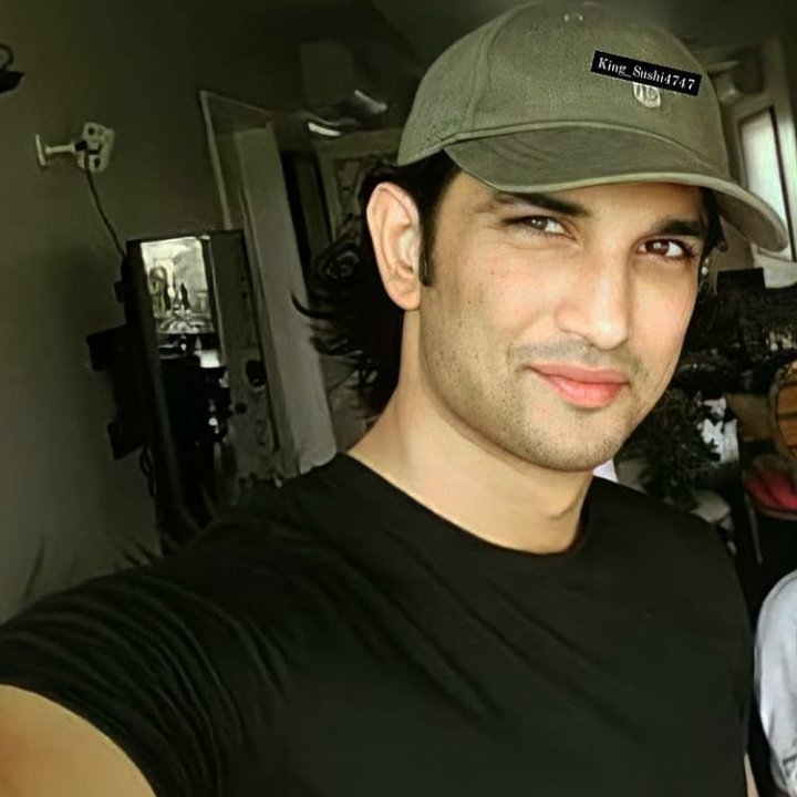 aya_ellaien's tweet image. Post a picture of our king @itsSSR

Thank you @Samora_SERI_ 
 
I further nominating
@sushants_fan 
@ataie24 
@NourhanGhazy 
@Nouo_ibo 
@nonayousef7 
@RanaHos69004552 
@iam_Yasoo 
@Farahdjou 
@nehadelsakhawy 
@Yasmina63632396 
@Yasmin08069773 
#SSRCulpritsRoamingFree 
#Justice4SSR