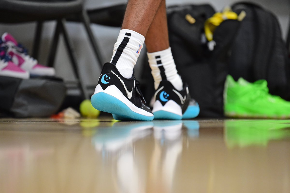 jalen green kyrie low 3