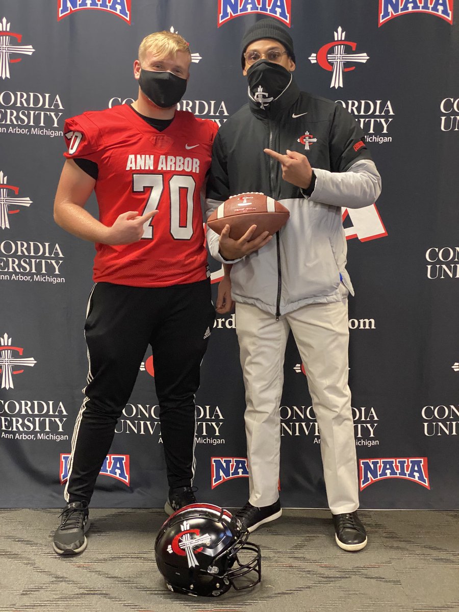 OwenFoster70's tweet photo. A great visit to Concordia University Ann Arbor today.
A beautiful campus and an excellent football staff with some really cool "family" traditions!
@CUAA_Football 
@CUAACardinals 
@CoachMonte_ 
@CoachSchu44 https://t.co/g170v9I4EG