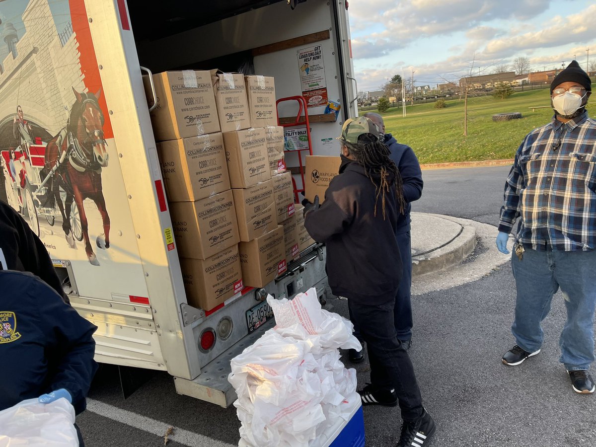 damedorse's tweet photo. 75 boxes of food and fresh chicken GONE in less than an hour!!!
Shout out to @WBFNation for being the DOPEST church on this side of Heaven 🙌🏾
#FaithForBaltimore #BeTheBlessing https://t.co/f76ZTvOQvQ