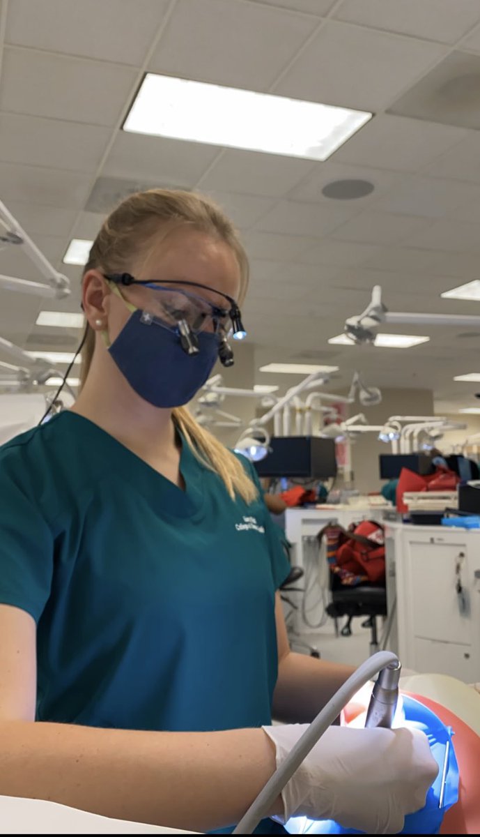 ItsTorTor11's tweet photo. First time working on a mannequin head— named it Lily lol. #futureDMD https://t.co/JAS5TRyYi5