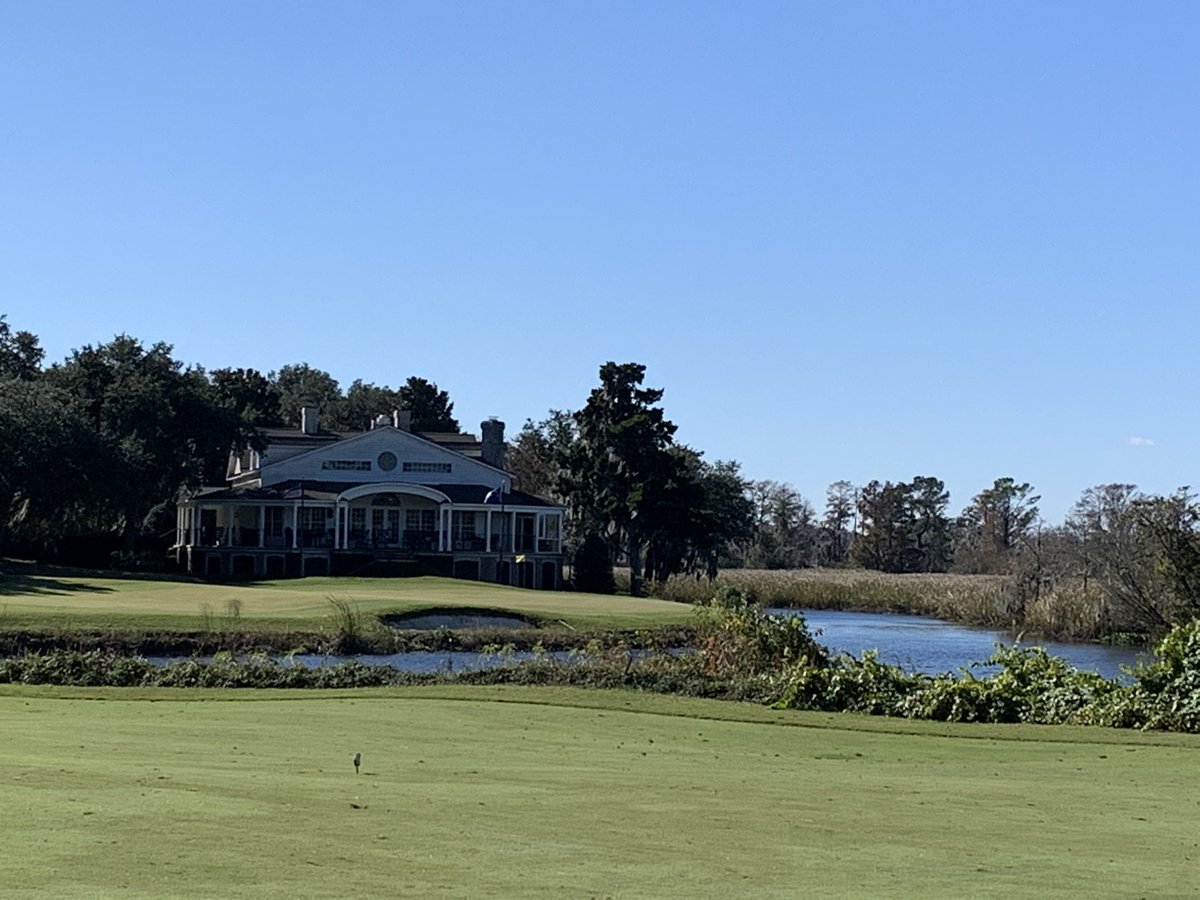 DrewPhilie's tweet image. Stop 4- @CaledoniaGolfFi Place was picture perfect! 18th hole is one of the greatest finishing holes in all the land! #BabyDraw #PowerFade