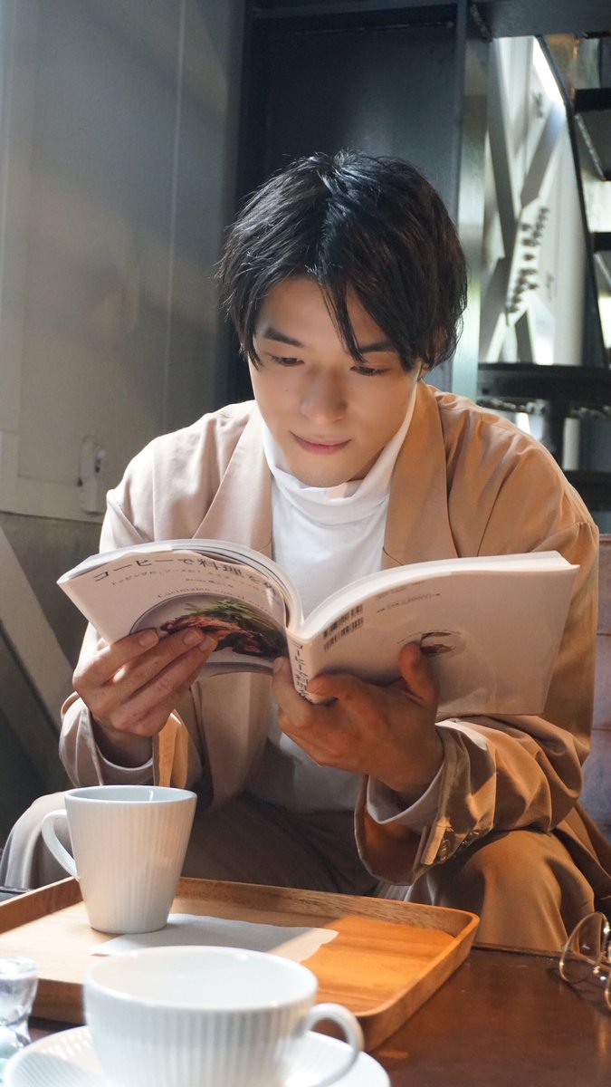 読書男子 読書男子