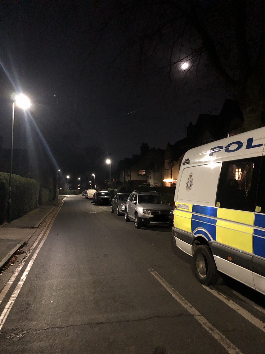 HumberbeatHULL's tweet photo. Officers from #OpConquest have spend some time on garden village this evening following reports from residents, after a male was seen trying door handles a couple of nights ago #YouSaidWeListened #ProtectingCommunities #CommunityEngagement #ListenToResidents #0515 https://t.co/MzRcQvXldL