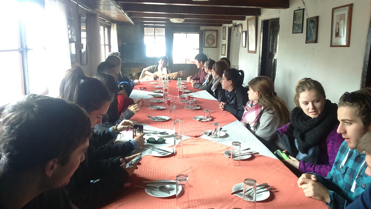 TurismoMaule's tweet photo. El #DestinoMaule es Tierra de Tradiciones, ven a vivirlas con nosotros @descubreelmaule @chileestuyo @SernaturMaule reservas@turismomaule.com "World Championship Rayuela" Live the deepChile with us #getaway @dw_espanol @lonelyplanet https://t.co/A7CAPRHnZj