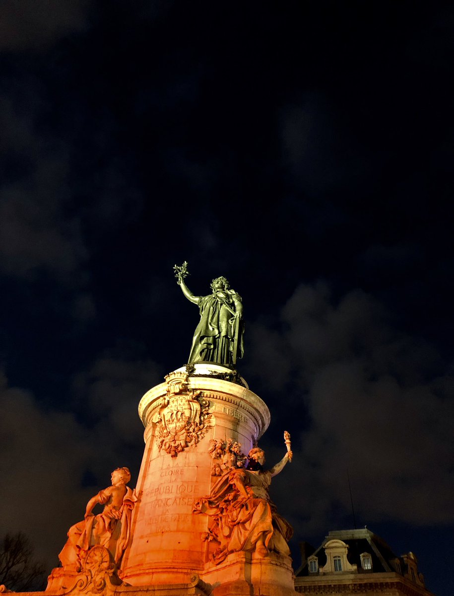 🇫🇷 Place de la République, avec les images violentes AUJOURD’HUI. Pour que la justice soit faite DEMAIN. Pour que les journalistes puissent travailler TOUS LES JOURS. Pour que la #France, qui m’a accueilli il y a 7 ans, reste cette terre d’accueil POUR TOUJOURS.