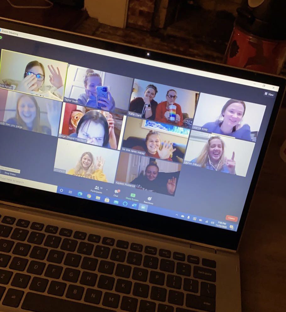 Had a little zoom call tonight with the team, missing practicing already!💙❤️