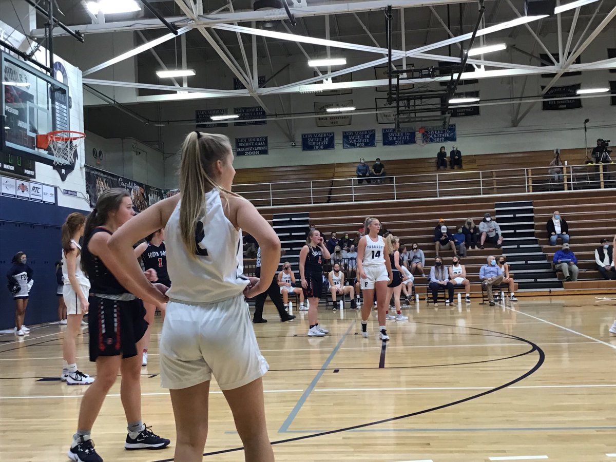 coachtatefhs20's tweet photo. Farragut High School Thanksgiving Tournament 
GIRLS 🏀 First Round 
Final 
Farragut 83 South-Doyle 26
Lady Admirals Scoring:
Strickland 24
Barnes 19
Rogers 13
Duncan 7
Willis 6
Heins 5
Sheridan 4
Bishop 3
Stackhouse 2
⁦@prepxtra⁩ ⁦@5StarPreps⁩ ⁦@BartlettJC⁩ https://t.co/rHB1UsZMgj