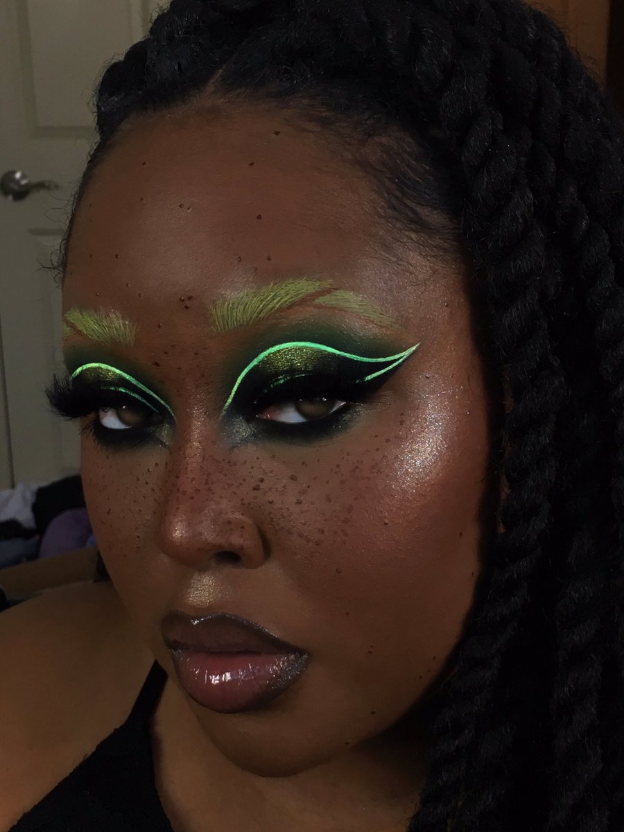 little miss “she never misses!” tweet media