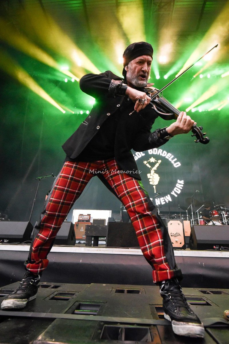 MinisMemories's tweet photo. Were you there?! @GogolBordello at Mattyfest in #Toronto 2019!
#gogolbordello #mattyfest https://t.co/fsPvOL6NOc
