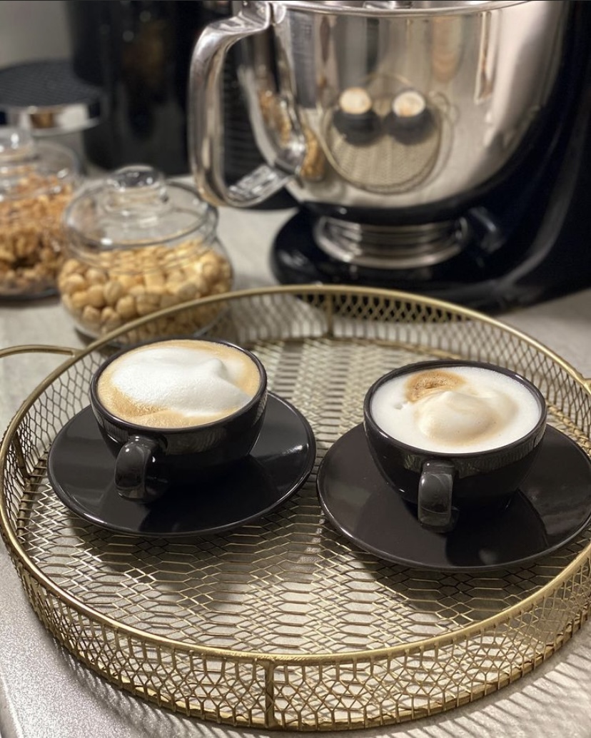 Good Morning! How are you starting your day? ☕️
📍 Farro di Soligo, Veneto 🇮🇹☀️

#goodmorning #tuesdaytravel #NaturePhotography #italy #coffee #traveling #coffeebreak #buongiorno #travelgram #nature #coffeelover  #Motivation
📸 <a href="/cangia/">griselda</a> <a href="/esraa/">𝙴𝚂𝚁𝙰𝙰🕯</a>.evren | #instagram