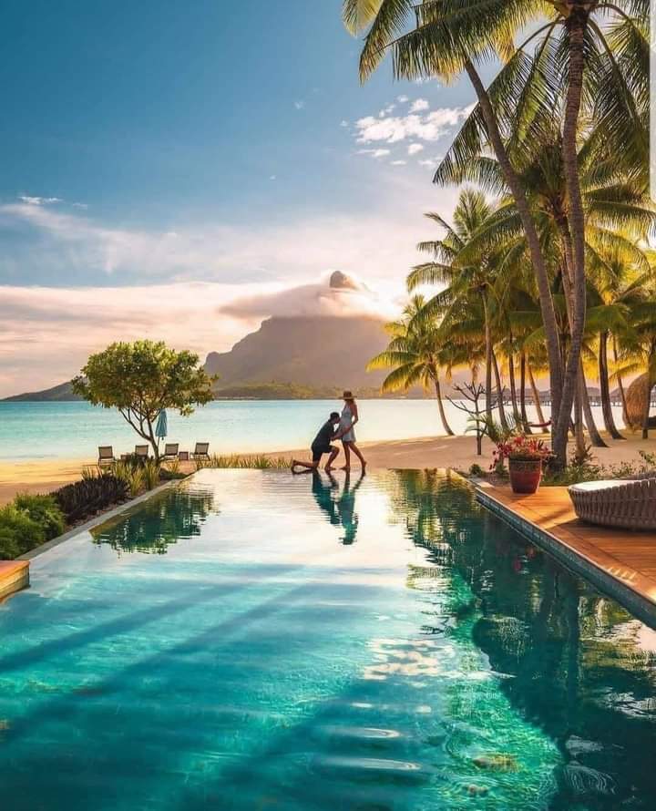 NzeKarl's tweet photo. Magique 💫 passionnément avec votre compagne
#ibuumerang #JustDifferent #DTRT # GOOD #success #Travelgram #Travel #Booknowtravellater #Businessforhome #business #igo #ibuum #Italie #beautifuldestinations #nature #photographie https://t.co/B0UzbsYpT1