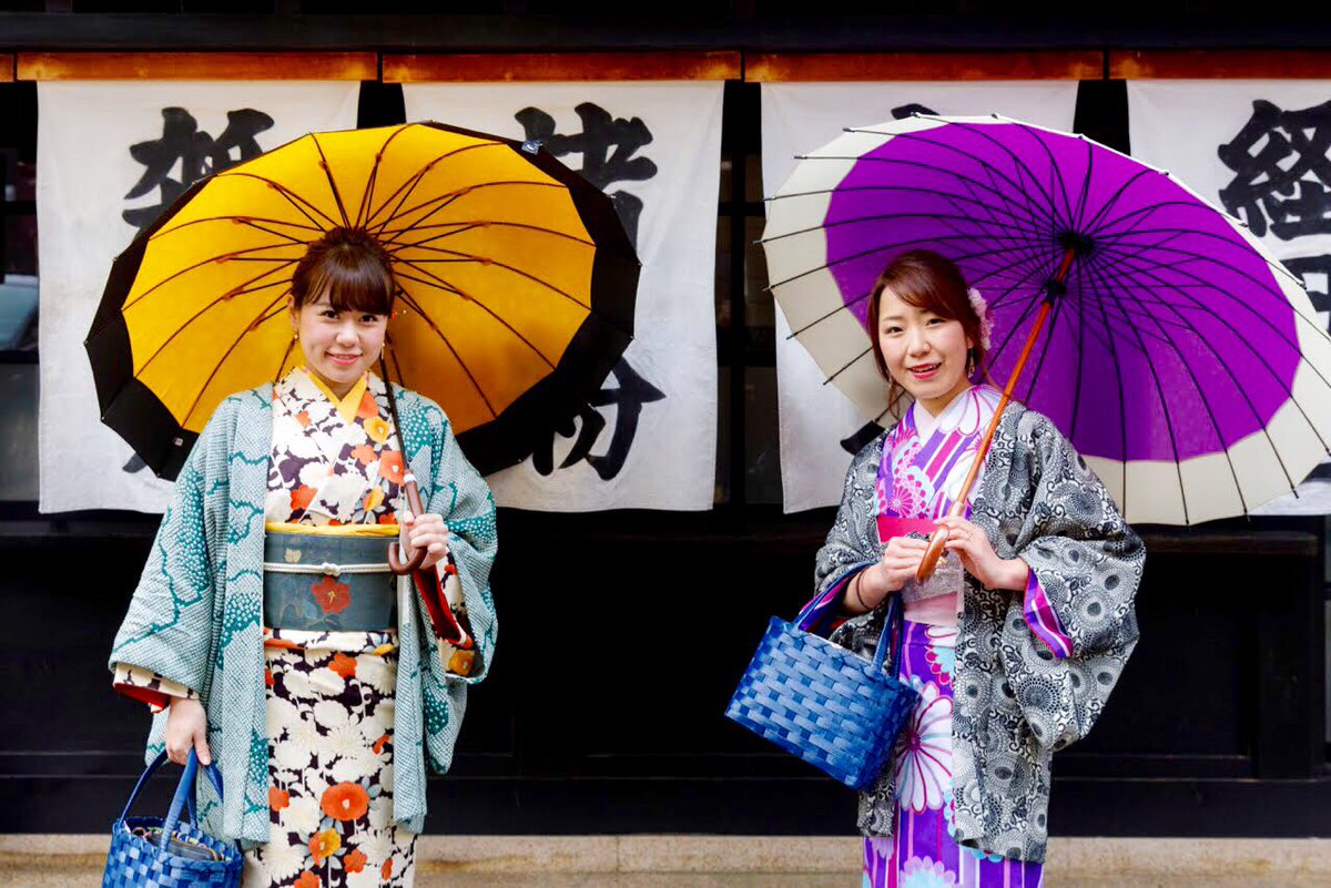 金沢着物レンタル心結 寒くなってきていますので羽織やショール 手袋 カイロなどの防寒グッズもご用意しておりますのであったかくしてお出かけ出来ます 金沢 着物 着物レンタル 心結 兼六園 ひがし茶屋街 観光 Kanazawa Kimono Kokoyui