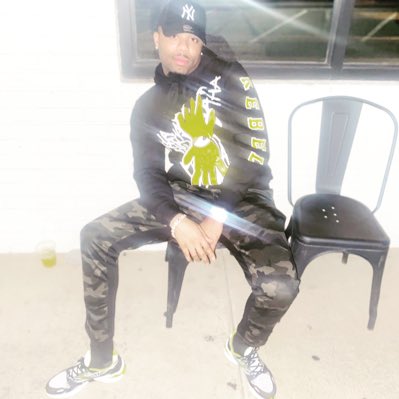 JDelane_'s tweet photo. #NewProfilePic https://t.co/djtexXLqad