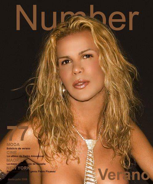 RealGrazielle's tweet photo. #Number77 #NumberOne #Copertina #Magazine #Top #Blond #Dourada #Tropposole #Verano #Bronzeada #J'adore https://t.co/61TcJCBYVW