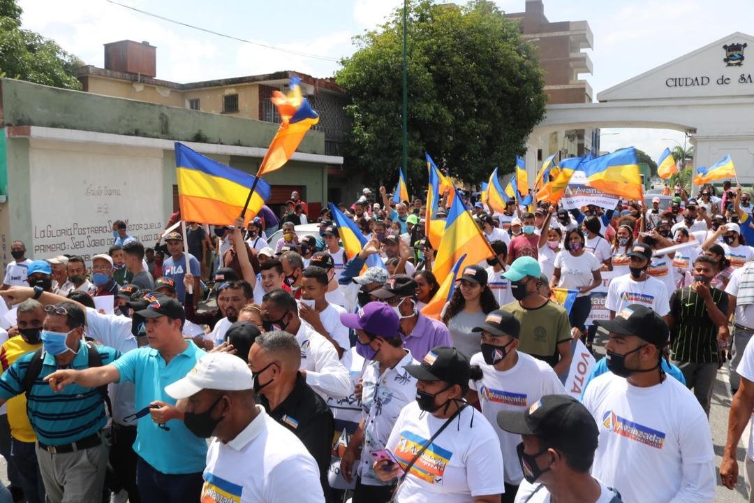 DanielConcejal2's tweet photo. Desde Yaracuy asumimos el compromiso con el Progresismo.

*#QueNadaNosDetenga* https://t.co/qrQdYD9Ln7