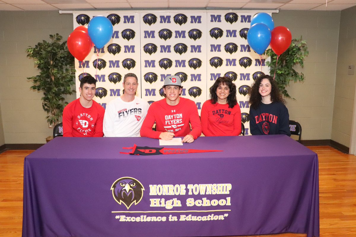 Wally Gator tweet media