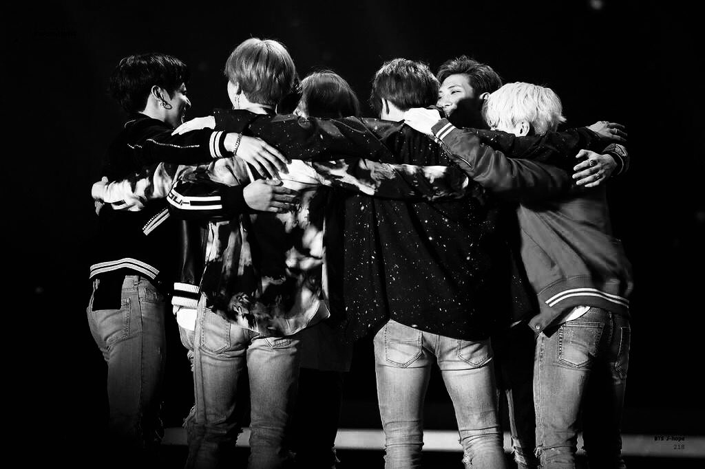 ladyheartslady's tweet photo. Nothing Beside Remains: 

The Bangtan pack, surviving together at the end of the world. (OT7, A/B/O, apocalypse, drama but also fluff because I am soft for these boys, 18+)

(link in next tweet) https://t.co/seq7ZqoXZo