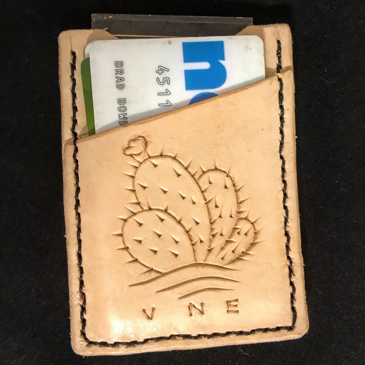 BradBowden39's tweet photo. Received my Handmade leather wallet from one of my favorite recording artist @VNEofficial!! https://t.co/BVQu8aRNlw